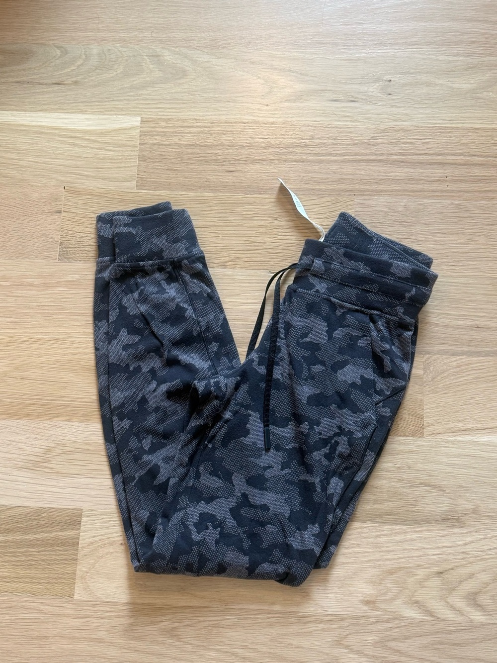 Lululemon Camouflage Jogger Pants - size 2